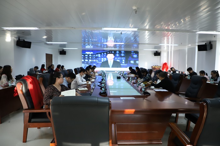  主題黨日活動(dòng)丨廣西工程咨詢集團(tuán)基層黨支部集中學(xué)習(xí)黨的十九屆六中全會(huì)精神